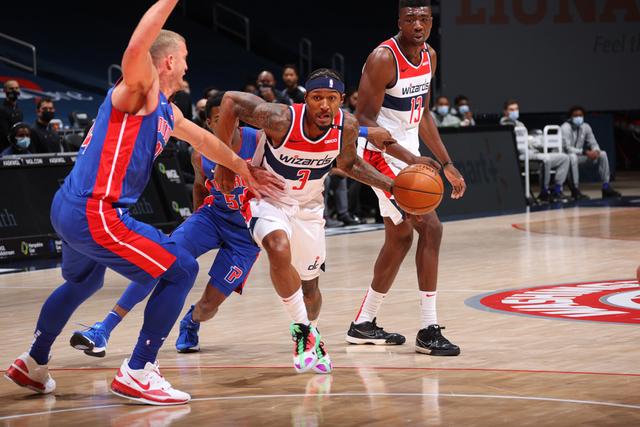 直落两盘的 直落两盘的