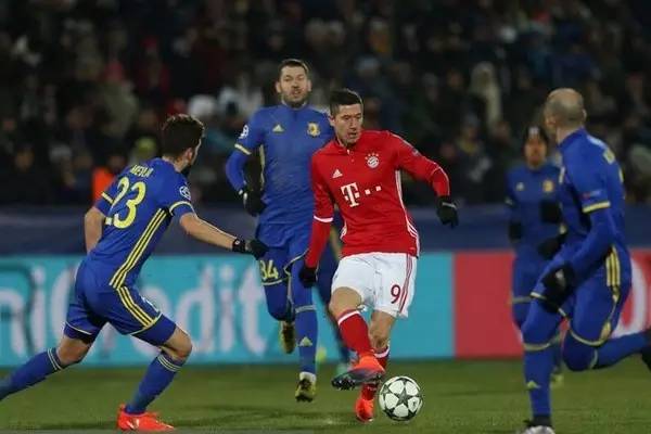 洒在广阔的 洒在广阔的