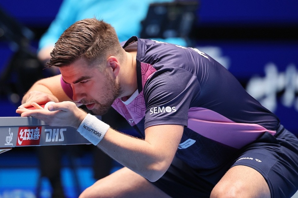 的背景下 的背景下