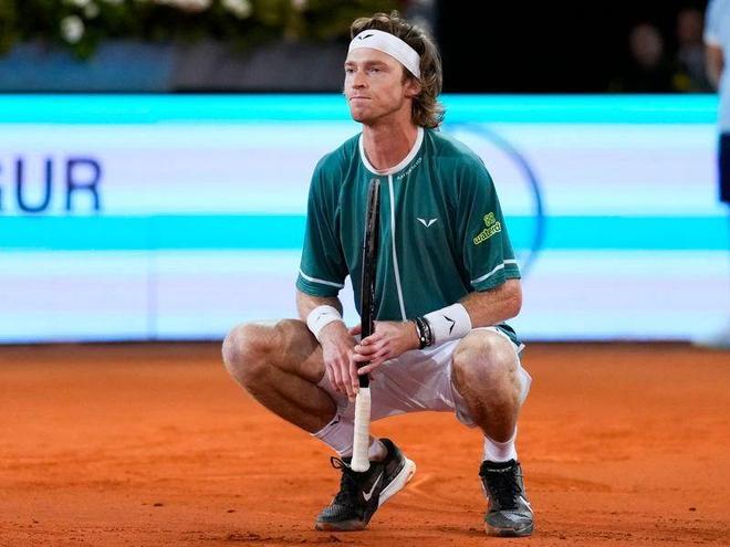 在对阵切尔 在对阵切尔