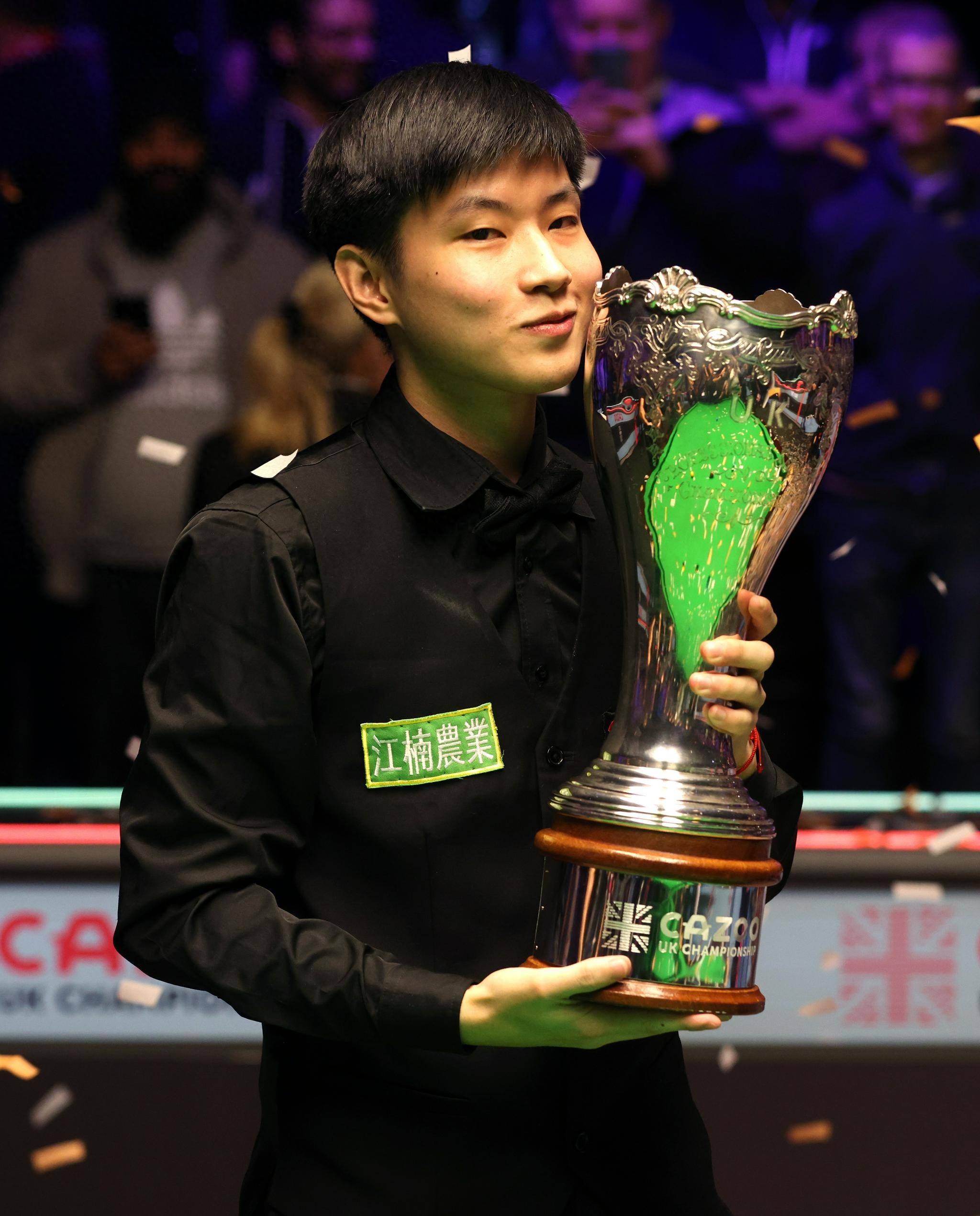 球迷们期待 球迷们期待