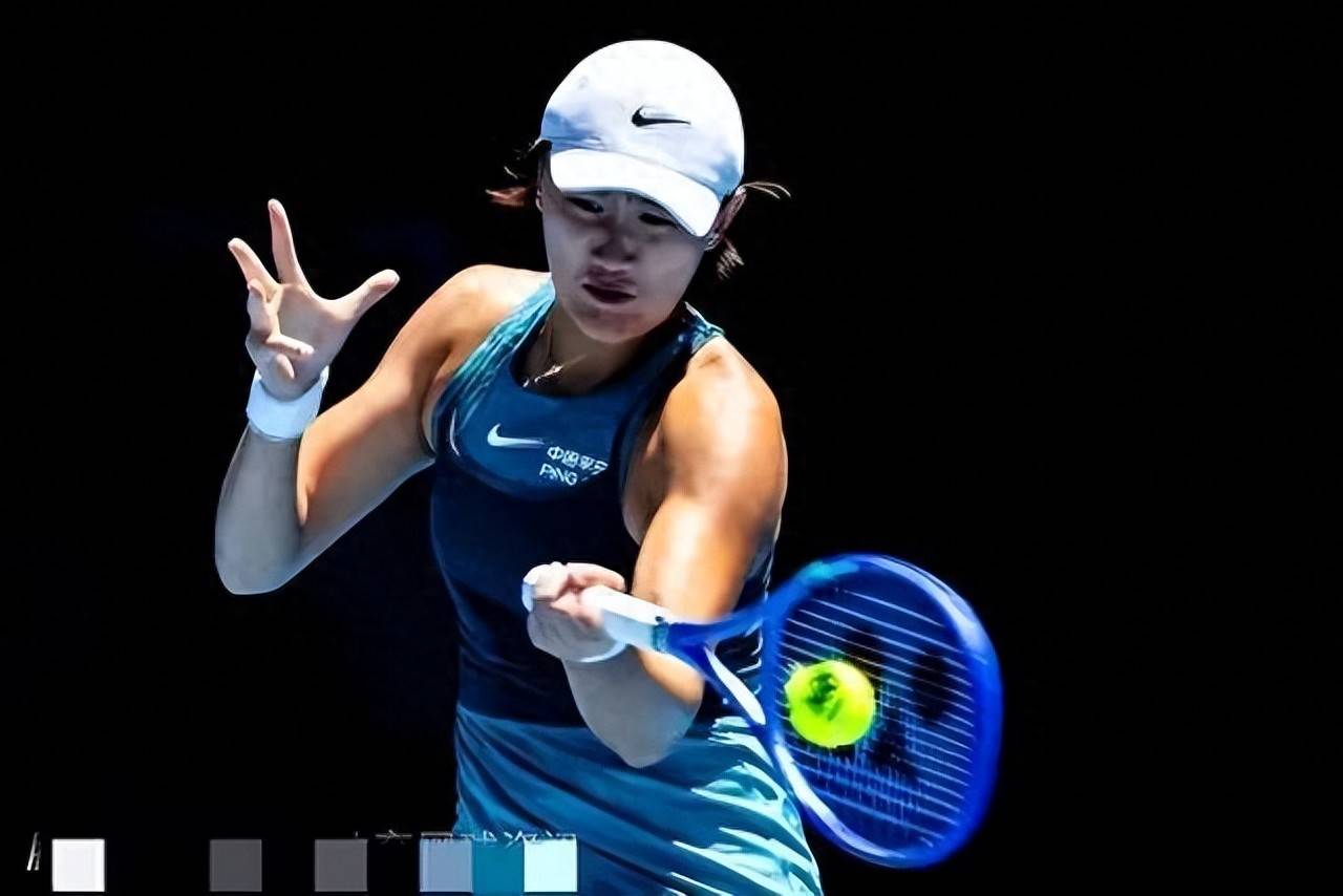 一次拼抢中 一次拼抢中