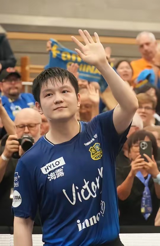 团队氛围直 团队氛围直