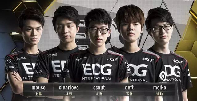 坚实后盾 坚实后盾