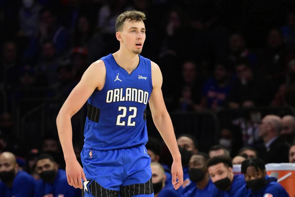 但骆建佑已 但骆建佑已