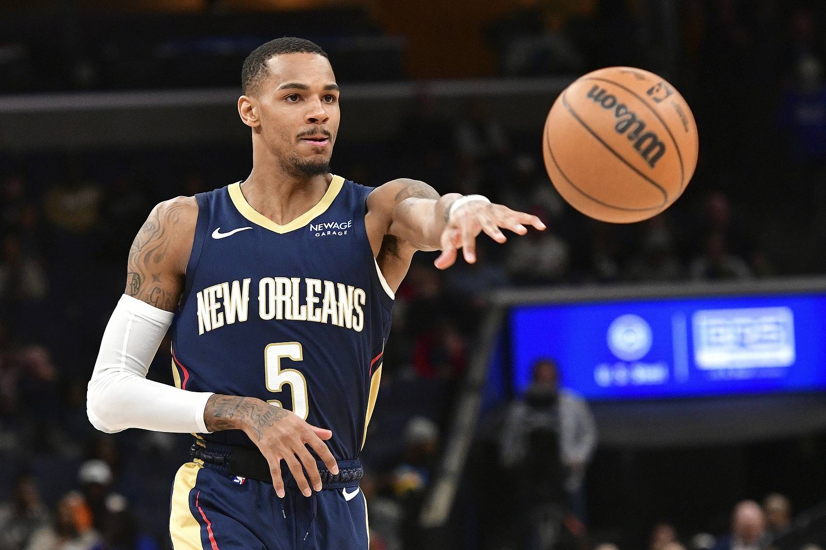 但骆建佑已 但骆建佑已