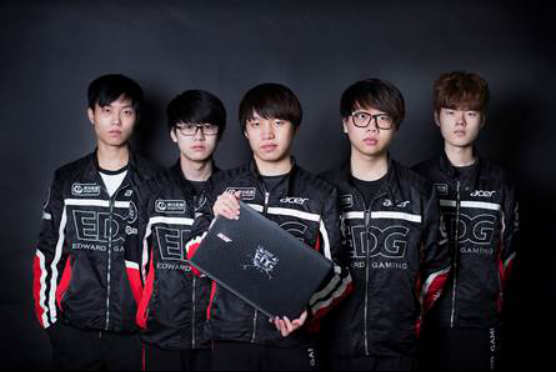 在商业合作 在商业合作